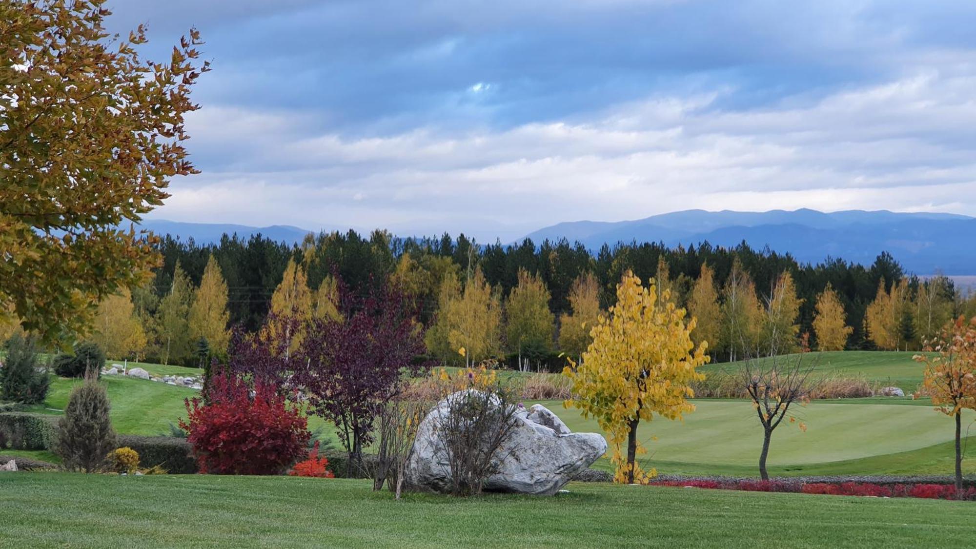 Green Peaks Suite In Pirin Golf & County Club ラズロク エクステリア 写真