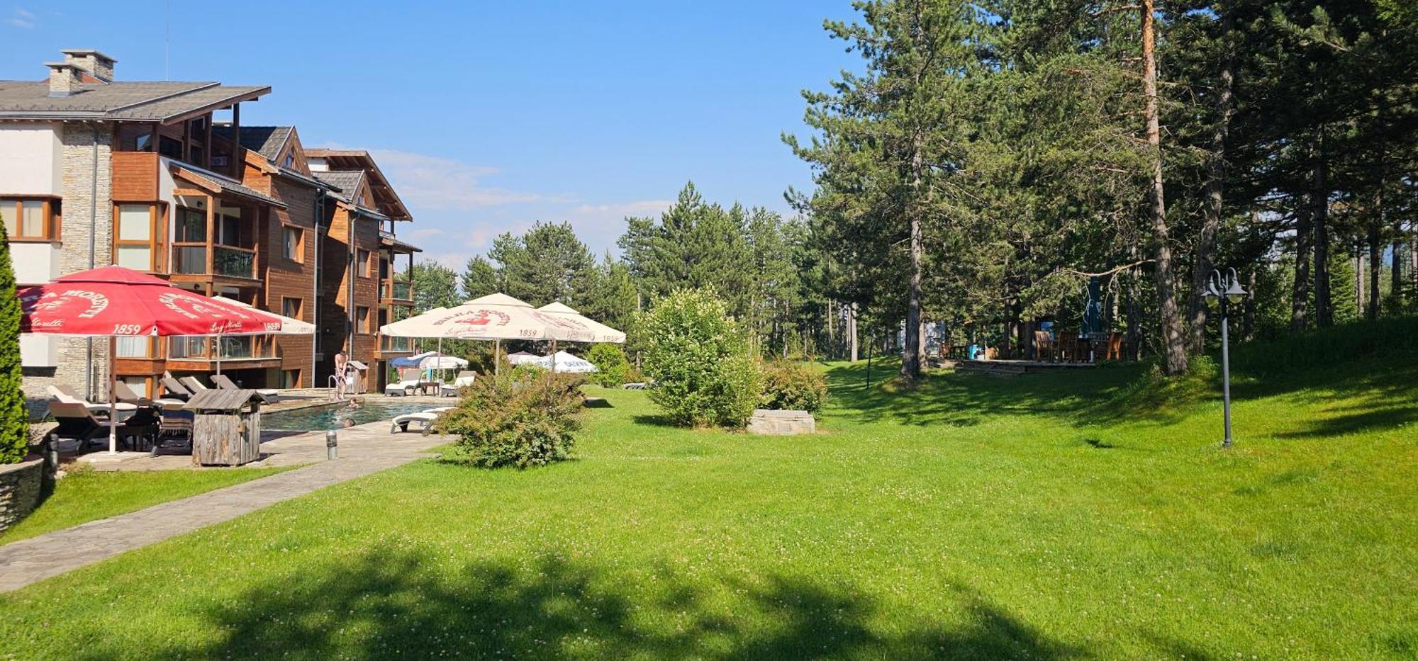 Green Peaks Suite In Pirin Golf & County Club ラズロク エクステリア 写真